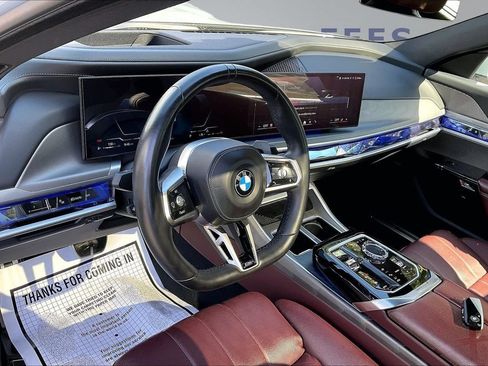 Used 2023 BMW 760i xDrive AWD/4WD image 16