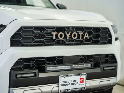 Used 2025 Toyota 4Runner Trailhunter AWD/4WD image 12