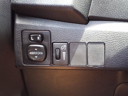 Used 2015 Toyota Corolla S FWD image 18