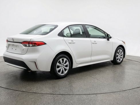 Used 2025 Toyota Corolla LE FWD image 9