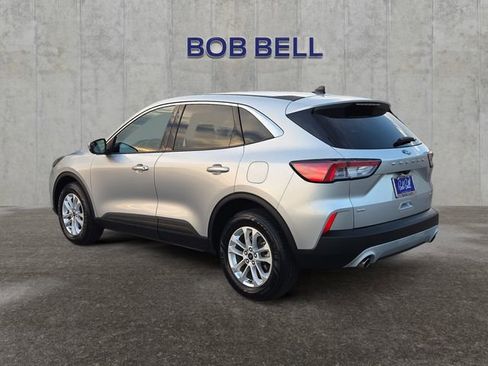 Certified 2020 Ford Escape SE image 3