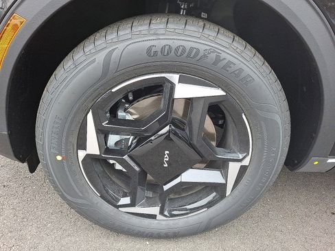 New 2026 Kia Sportage EX w/ EX Panoramic Sunroof Package image 4