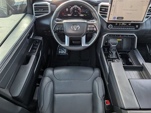 Used 2023 Toyota Sequoia Platinum AWD/4WD image 12