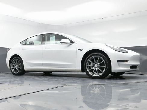 Used 2018 Tesla Model 3 Long Range image 50