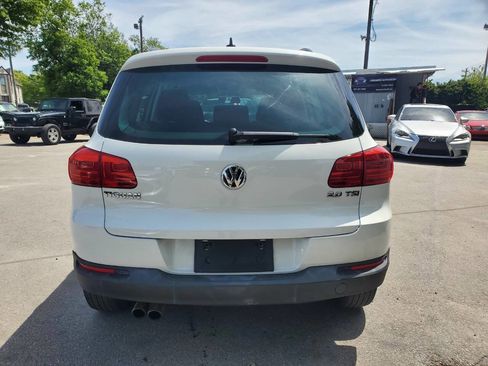 Used 2015 Volkswagen Tiguan S image 6