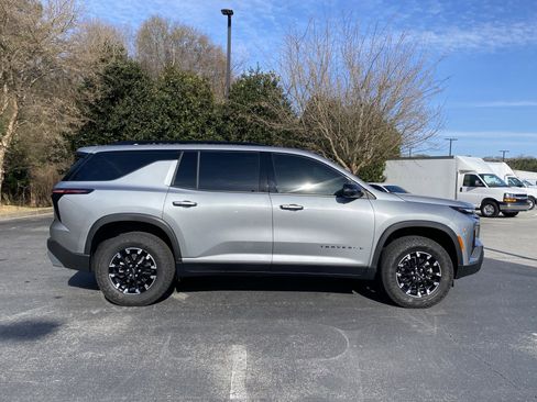 Used 2026 Chevrolet Traverse Z71 w/ Driver Confidence Package image 10