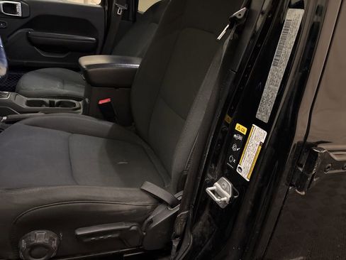 Used 2020 Jeep Wrangler Unlimited Sport S image 10