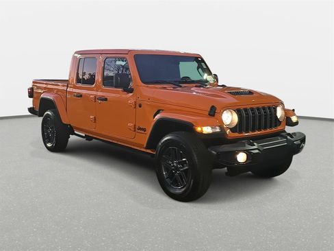 New 2025 Jeep Gladiator Sport image 3