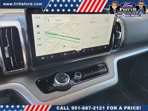 Certified 2025 Ford Expedition Platinum w/ Driver's Package AWD/4WD image 8