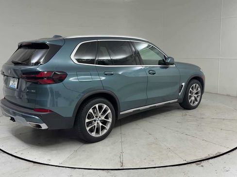 Used 2025 BMW X5 xDrive40i AWD/4WD image 2