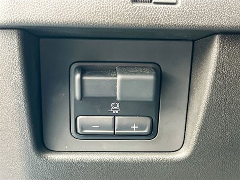 Used 2023 Chevrolet Colorado Trail Boss w/ Advanced Trailering Package image 10