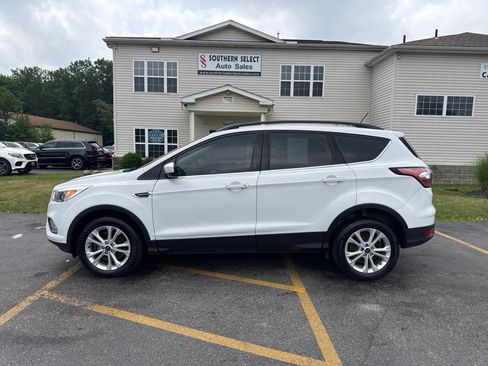 Used 2018 Ford Escape SE w/ Ford Safe & Smart Package AWD/4WD image 1