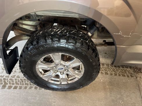 Used 2016 Ford F150 XLT w/ Equipment Group 302A Luxury image 23