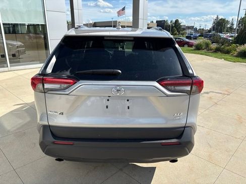 Used 2025 Toyota RAV4 XLE AWD/4WD image 6