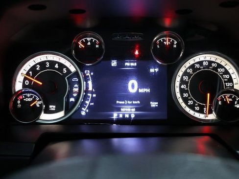 Used 2016 RAM 3500 Laramie w/ Convenience Group image 88