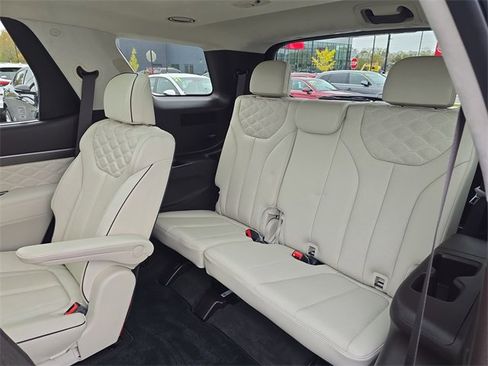 Used 2020 Hyundai Palisade Limited image 24