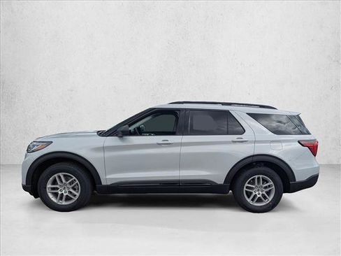New 2026 Ford Explorer Active RWD image 5