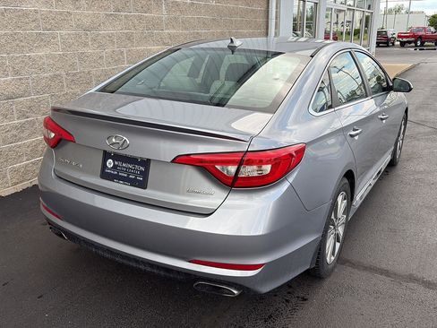 Used 2017 Hyundai Sonata Limited w/ Tech Package 03 FWD image 3