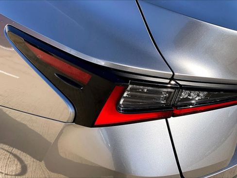 Used 2023 Lexus IS 300 w/ Comfort Package image 28