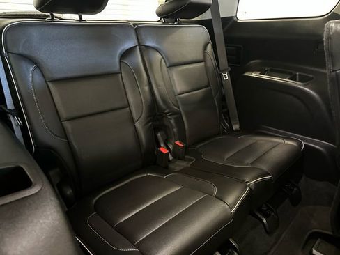 Used 2019 GMC Acadia Denali image 38