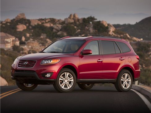 Used 2011 Hyundai Santa Fe GLS FWD image 1