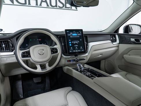 New 2026 Volvo XC60 B5 Ultra w/ Protection Package Premier image 16