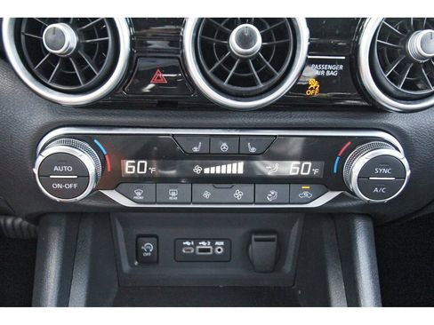 Used 2025 Nissan Sentra SV w/ All-Weather Package FWD image 28
