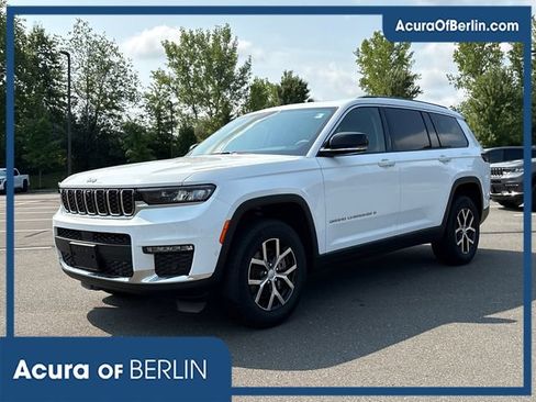 Used 2023 Jeep Grand Cherokee L Limited w/ Luxury Tech Group II AWD/4WD image 1