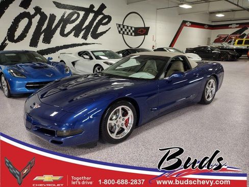 Used 2004 Chevrolet Corvette Convertible w/ Preferred Equipment Group RWD image 1