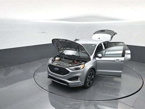 Certified 2020 Ford Edge ST image 42