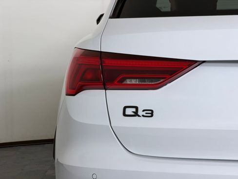 Certified 2025 Audi Q3 2.0T Premium Plus w/ Premium Plus Package AWD/4WD image 13