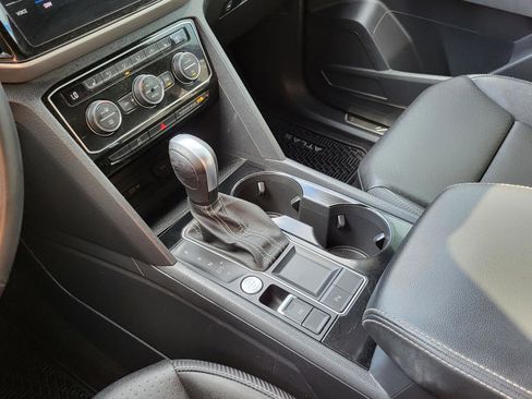 Used 2023 Volkswagen Atlas Cross Sport SE image 29