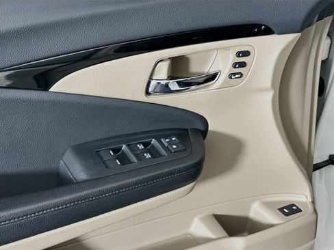 Used 2017 Honda Pilot Elite image 15
