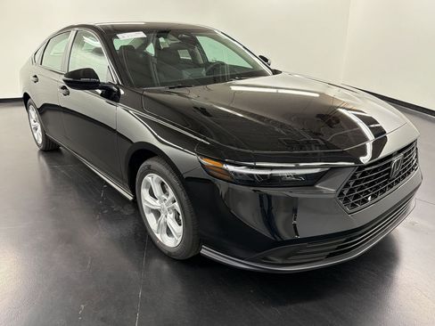 New 2026 Honda Accord LX image 7