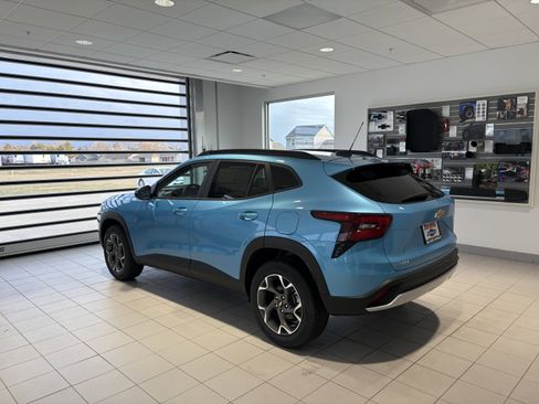 New 2026 Chevrolet Trax LT image 3