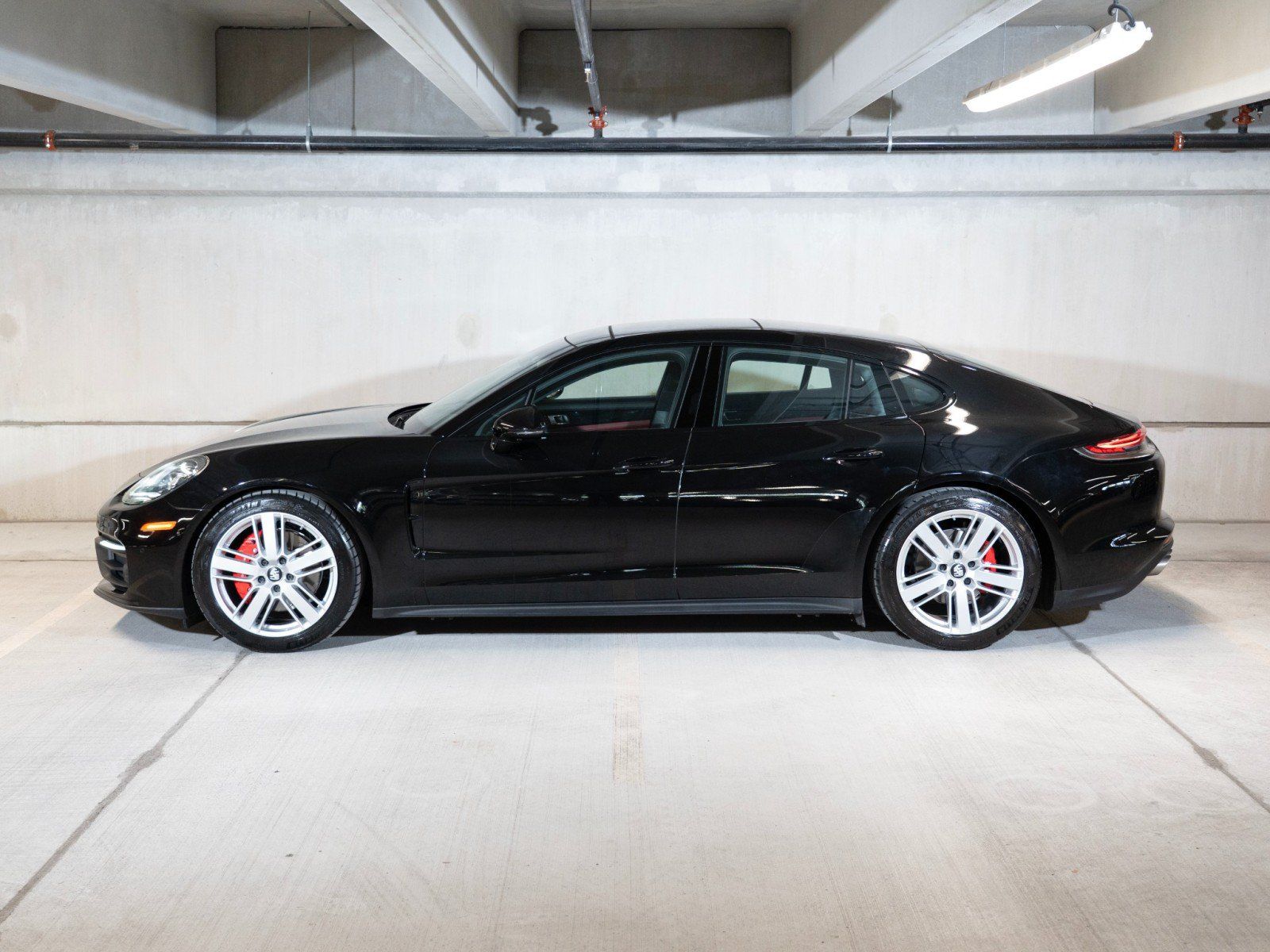 Certified 2022 Porsche Panamera 4S AWD/4WD image 2