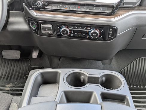 Certified 2026 GMC Sierra 1500 Elevation AWD/4WD image 18