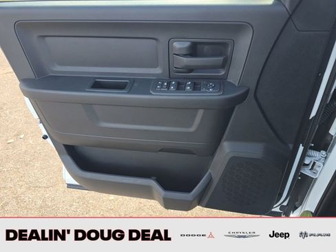 New 2026 RAM 2500 Tradesman AWD/4WD image 11