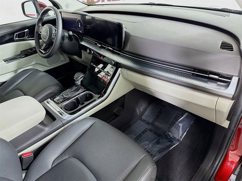 Used 2024 Kia Carnival SX Prestige image 36