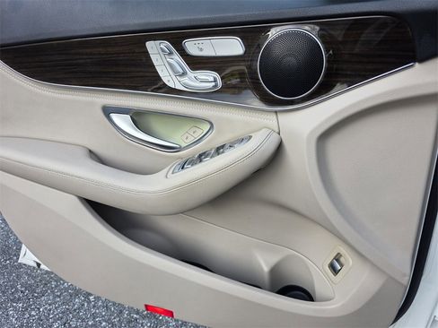Used 2016 Mercedes-Benz C 300 C 300 image 27