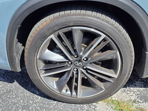 Used 2025 INFINITI QX55 Luxe w/ Cargo Package image 9