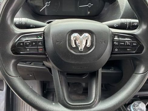 Used 2024 RAM ProMaster 2500 w/ Convenience Group image 14