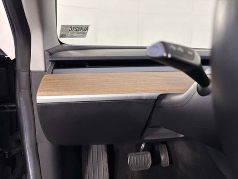 Used 2018 Tesla Model 3 Long Range image 14