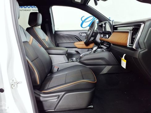 New 2026 GMC Canyon AT4 image 11