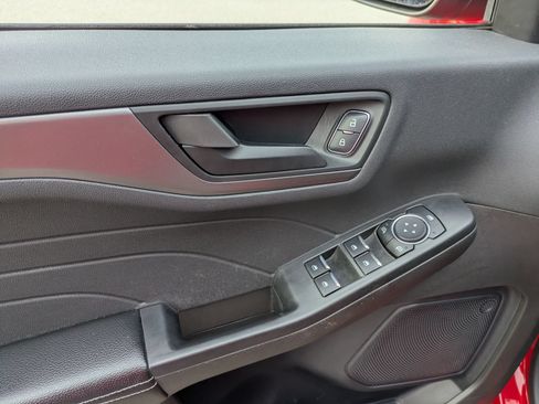 Used 2024 Ford Escape Active w/ Tech Pack #1 AWD/4WD image 16