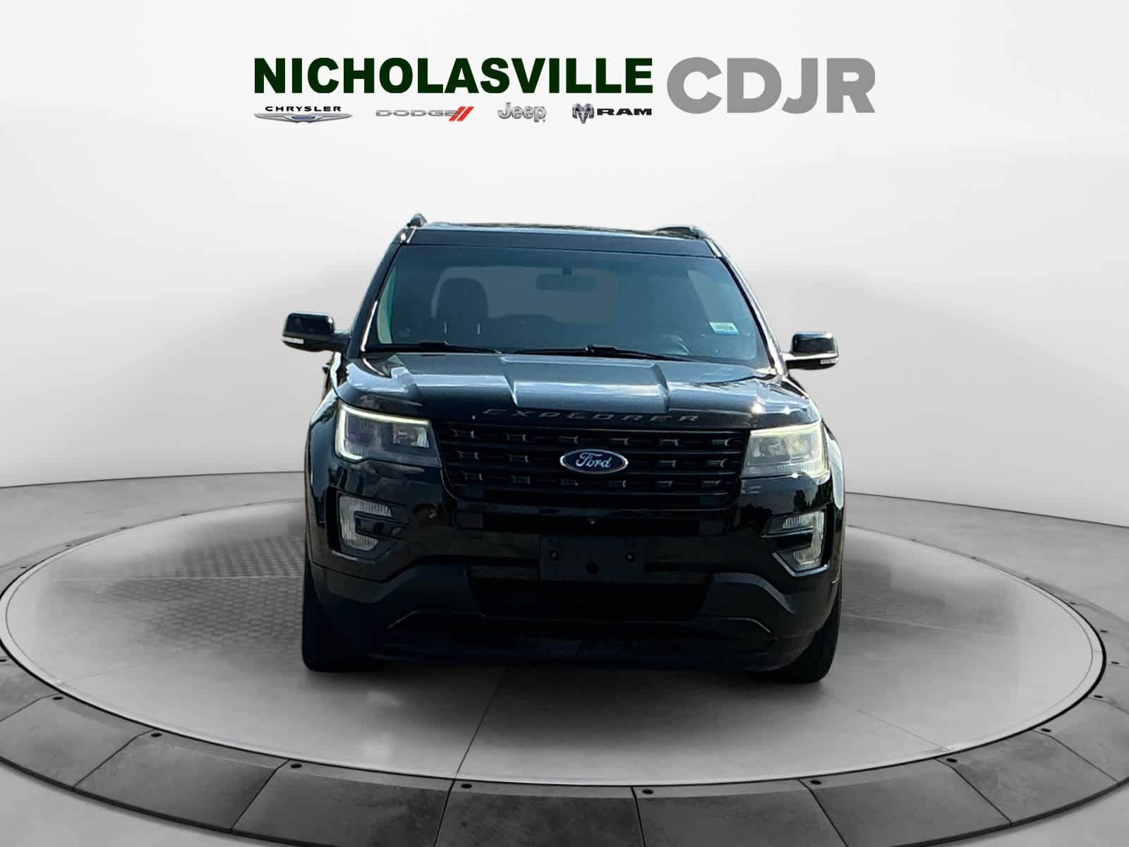 Used 2016 Ford Explorer Sport w/ Equipment Group 401A AWD/4WD image 8