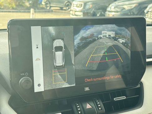 Used 2025 Toyota RAV4 Limited image 25