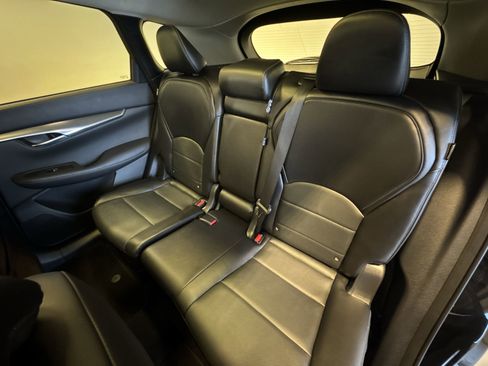 Certified 2025 INFINITI QX50 Luxe image 22