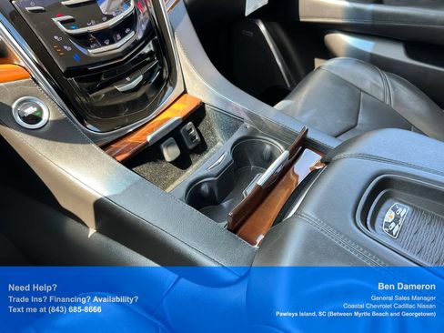 Used 2017 Cadillac Escalade Luxury AWD/4WD image 50
