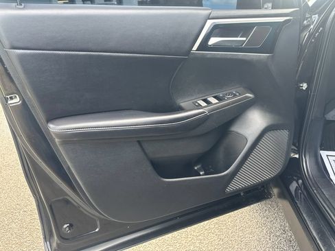 Used 2022 Mitsubishi Outlander SEL Black Edition FWD image 11